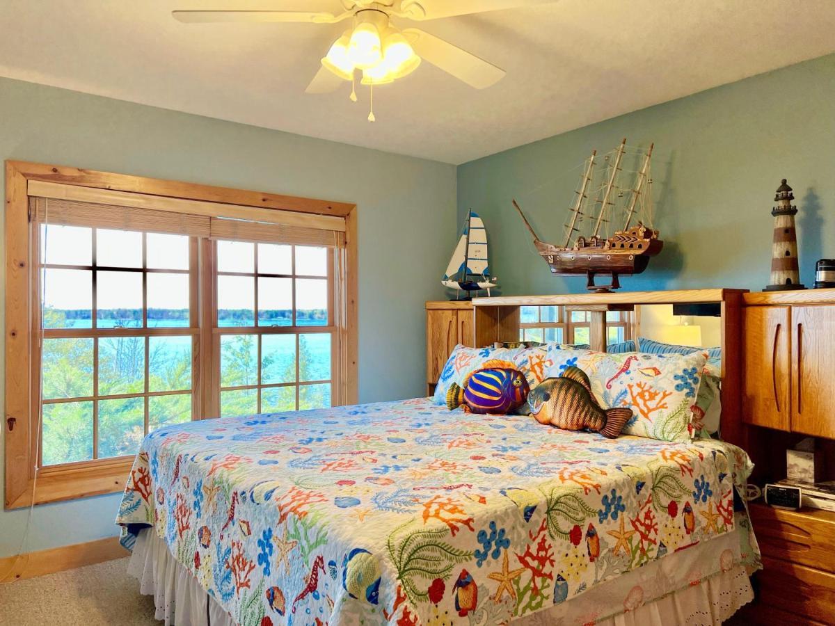 The Torch Lake Bed And Breakfast Central Lake Exterior photo